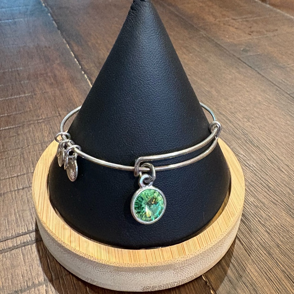 Alex and Ani August Birthstone (Peridot) Expandable Bracelet